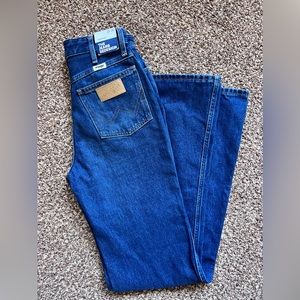 Wrangler Wanderer Flare NEW WITH TAGS!!